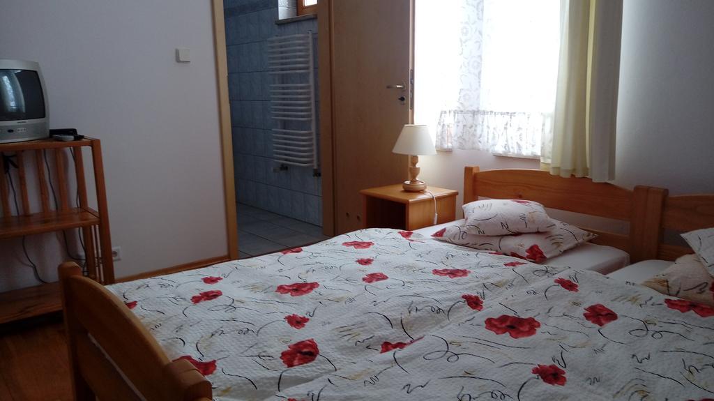Gospodarstwo Agroturystyczne-Pensjonat Sad Podgorzyn Bagian luar foto