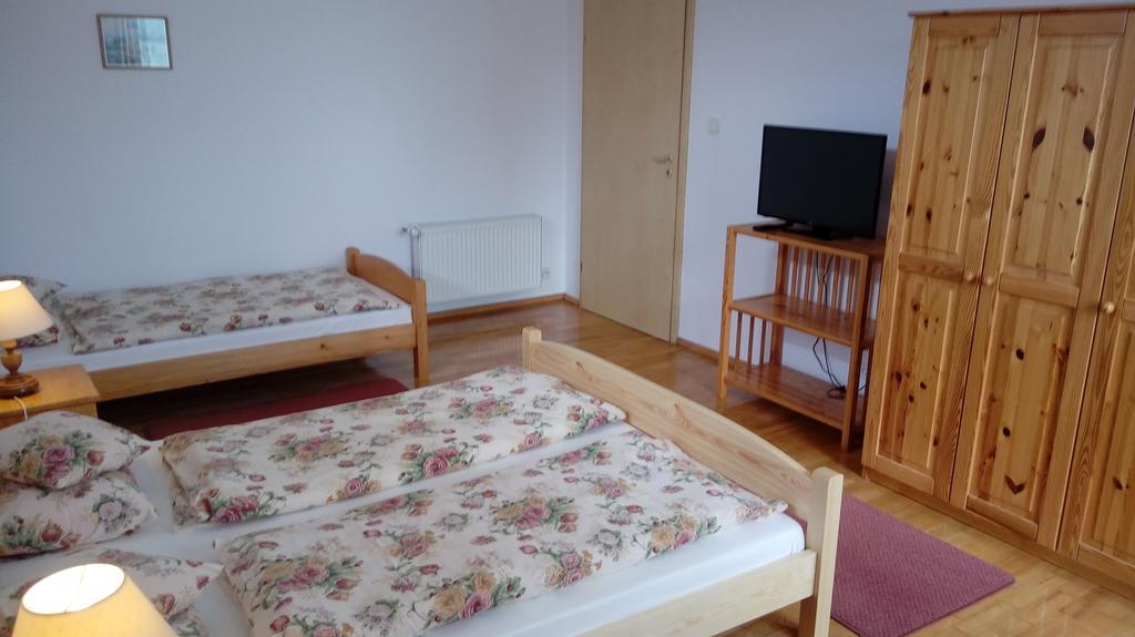 Gospodarstwo Agroturystyczne-Pensjonat Sad Podgorzyn Bagian luar foto