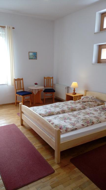 Gospodarstwo Agroturystyczne-Pensjonat Sad Podgorzyn Bagian luar foto